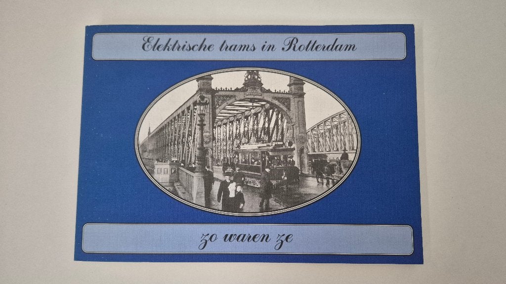 oude foto's van - "Elektrische trams in Rotterdam", Ophalen of Verzenden, Zo goed als nieuw, Prentenboek