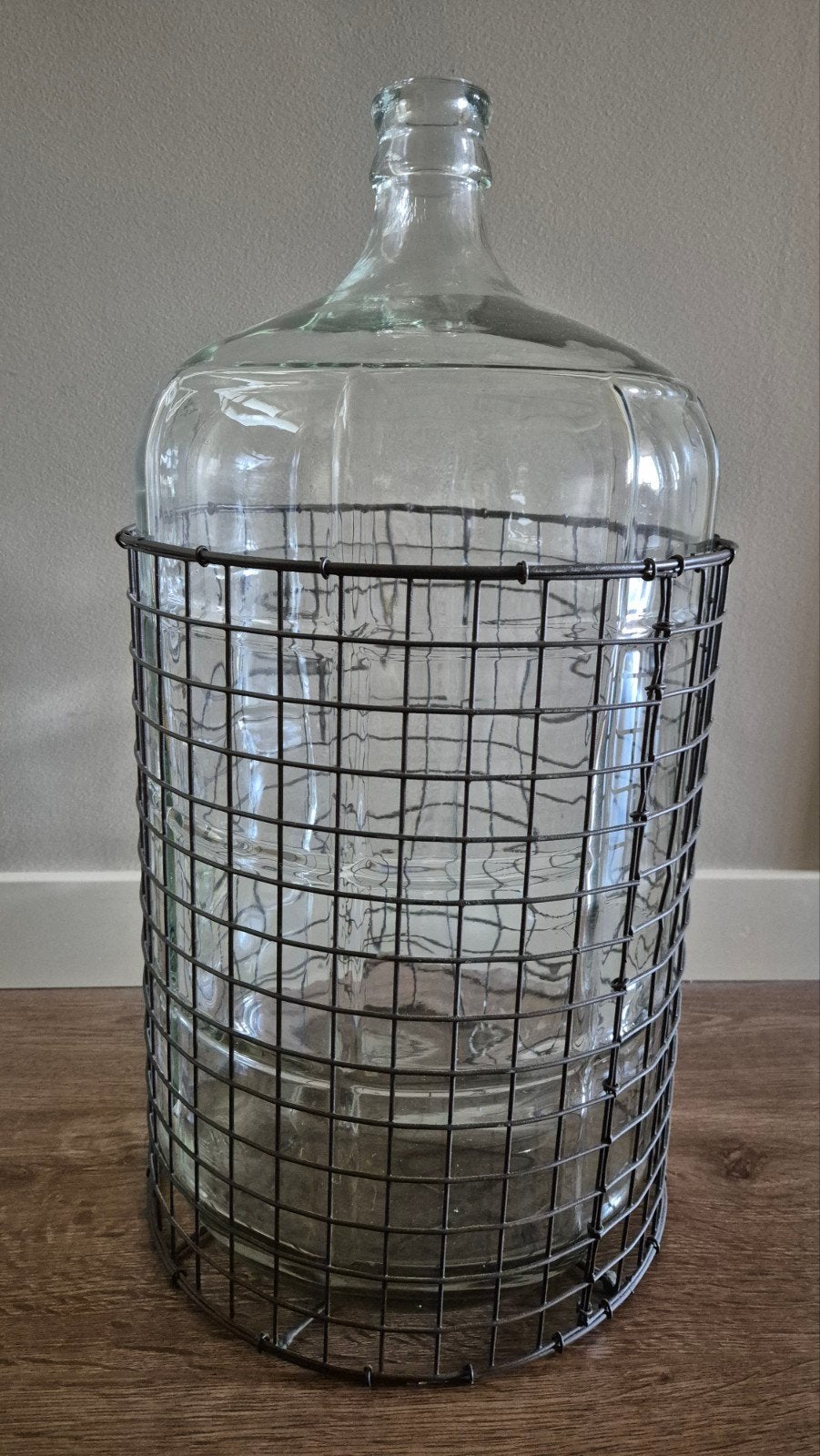 Grote glazen vaas met metalen mand (zonder veren), Ophalen, Zo goed als nieuw, Transparant, Glas