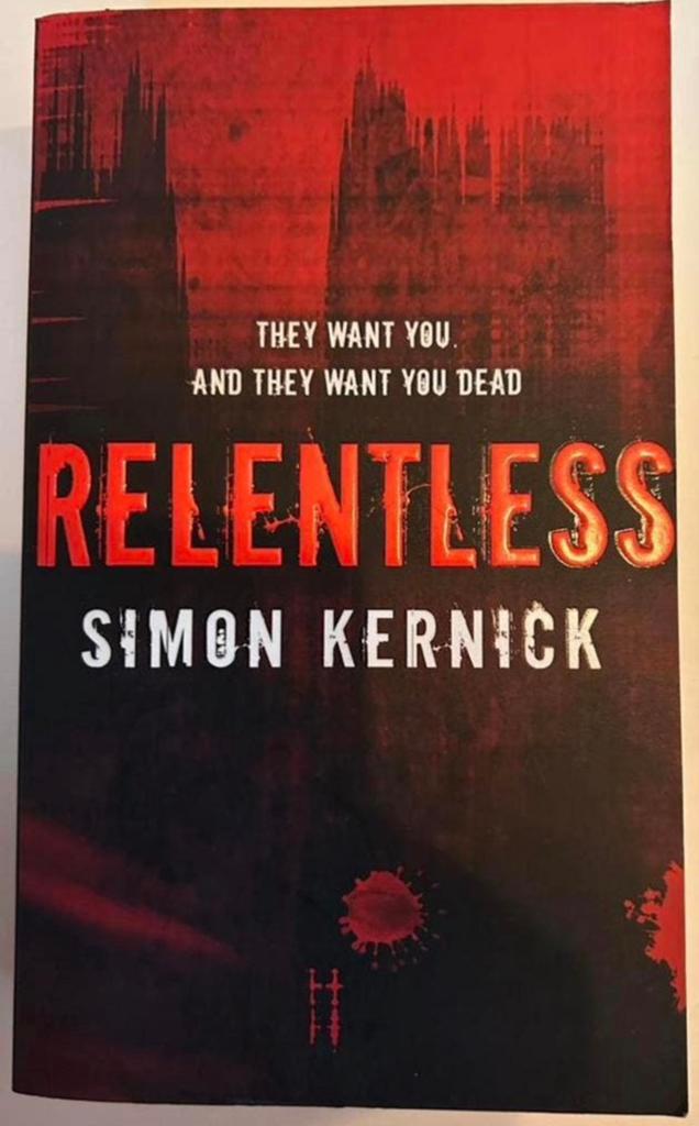 RELENTLESS Simon Kernick Engelstalig Thriller, Ophalen of Verzenden, Zo goed als nieuw