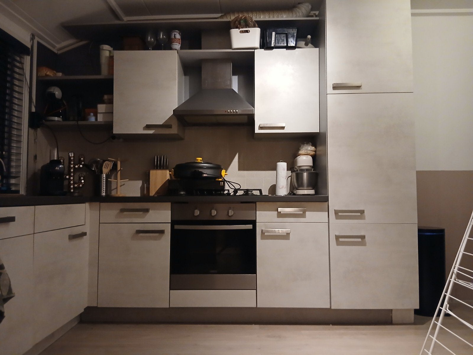 Complete hoekkeuken met apparatuur, Huis en Inrichting, Gebruikt, Overige materialen, Wit, Hoekkeuken