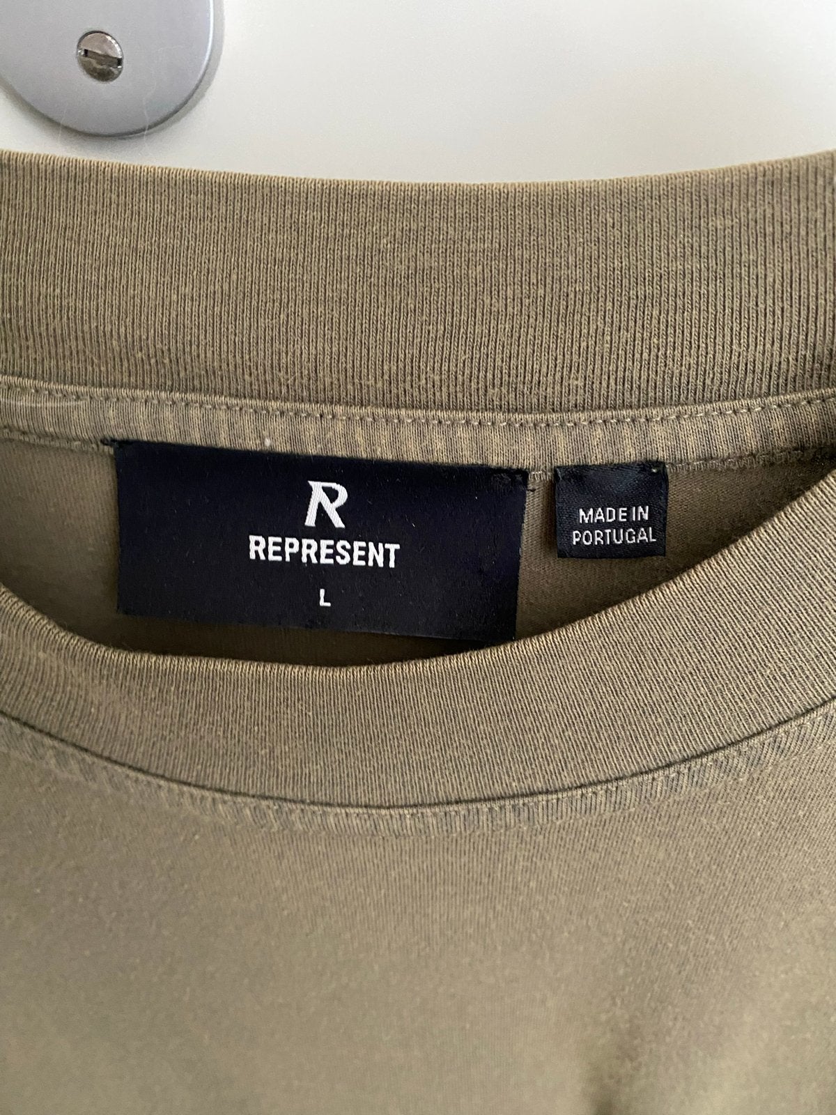 Represent T-shirt Olijfgroen Maat L - Zeer goede staat, Ophalen of Verzenden, Zo goed als nieuw, Maat 52/54 (L), Groen