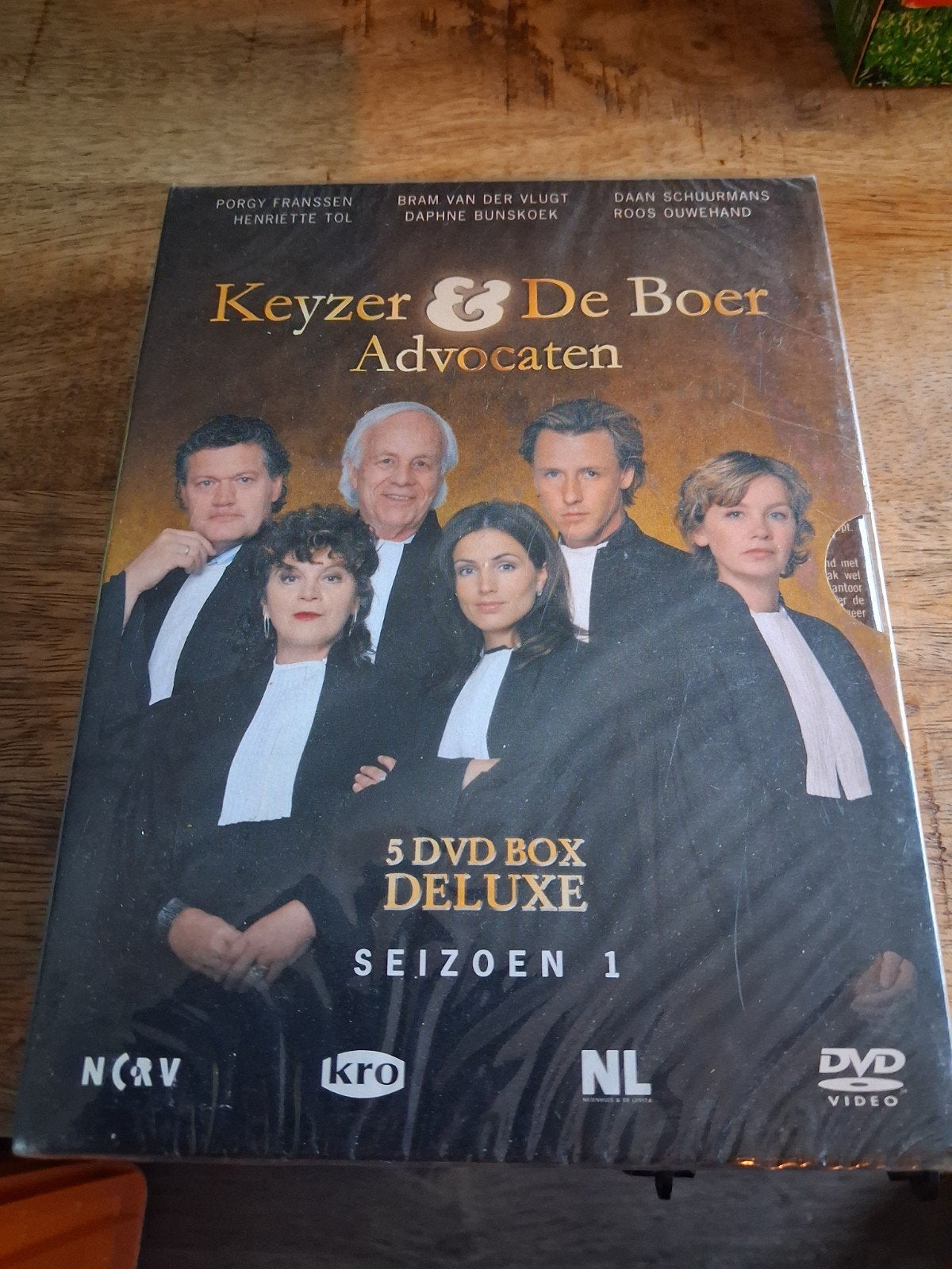 nieuw keizer en de boer advocaten, Ophalen, Seizoen 1, Nederlands, Nieuw in verpakking