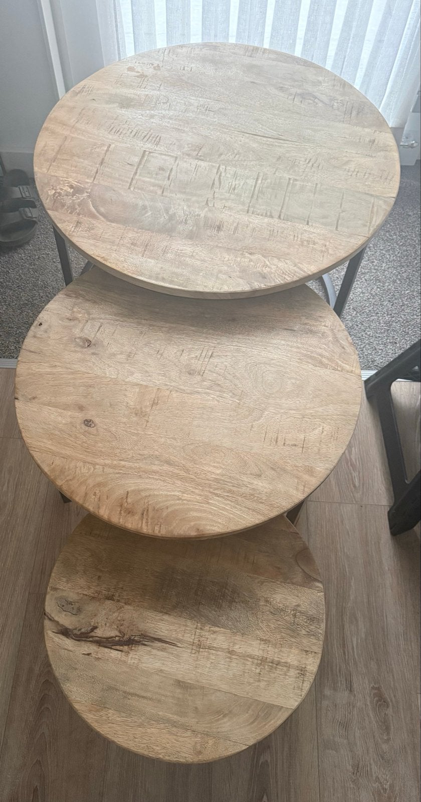 Set van 3 ronde bijzettafels van mangohout en metaal, Ophalen, Rond, Zo goed als nieuw, 75 cm of meer