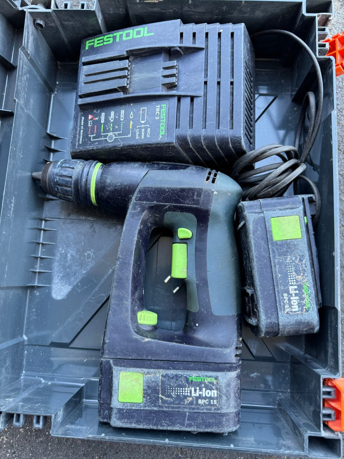 Festool Boor- en Schroefmachine met lader en accu's, Doe-het-zelf en Verbouw, Ophalen of Verzenden, Gebruikt, Boor- en Schroefmachine