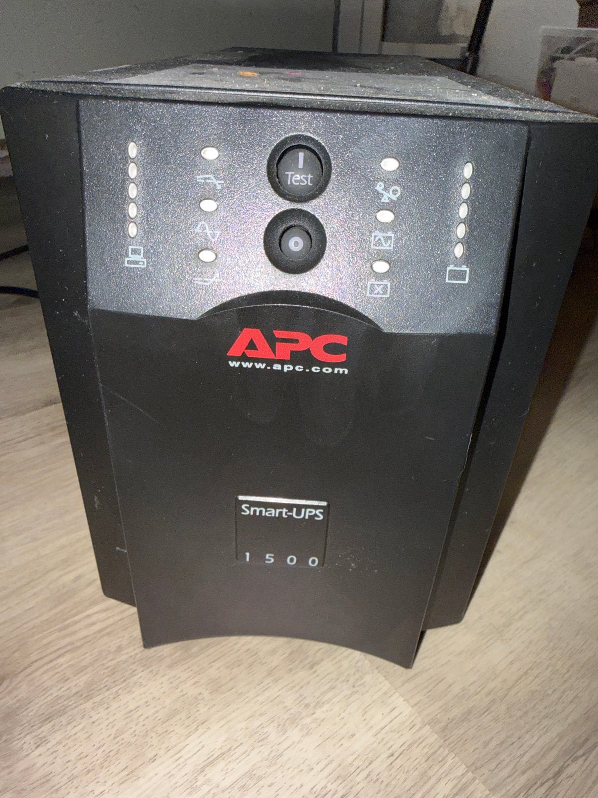 APC Smart-UPS 1500 UPS - Noodstroomvoeding, Computers en Software, Noodvoedingen (UPS), Ophalen of Verzenden, Gebruikt