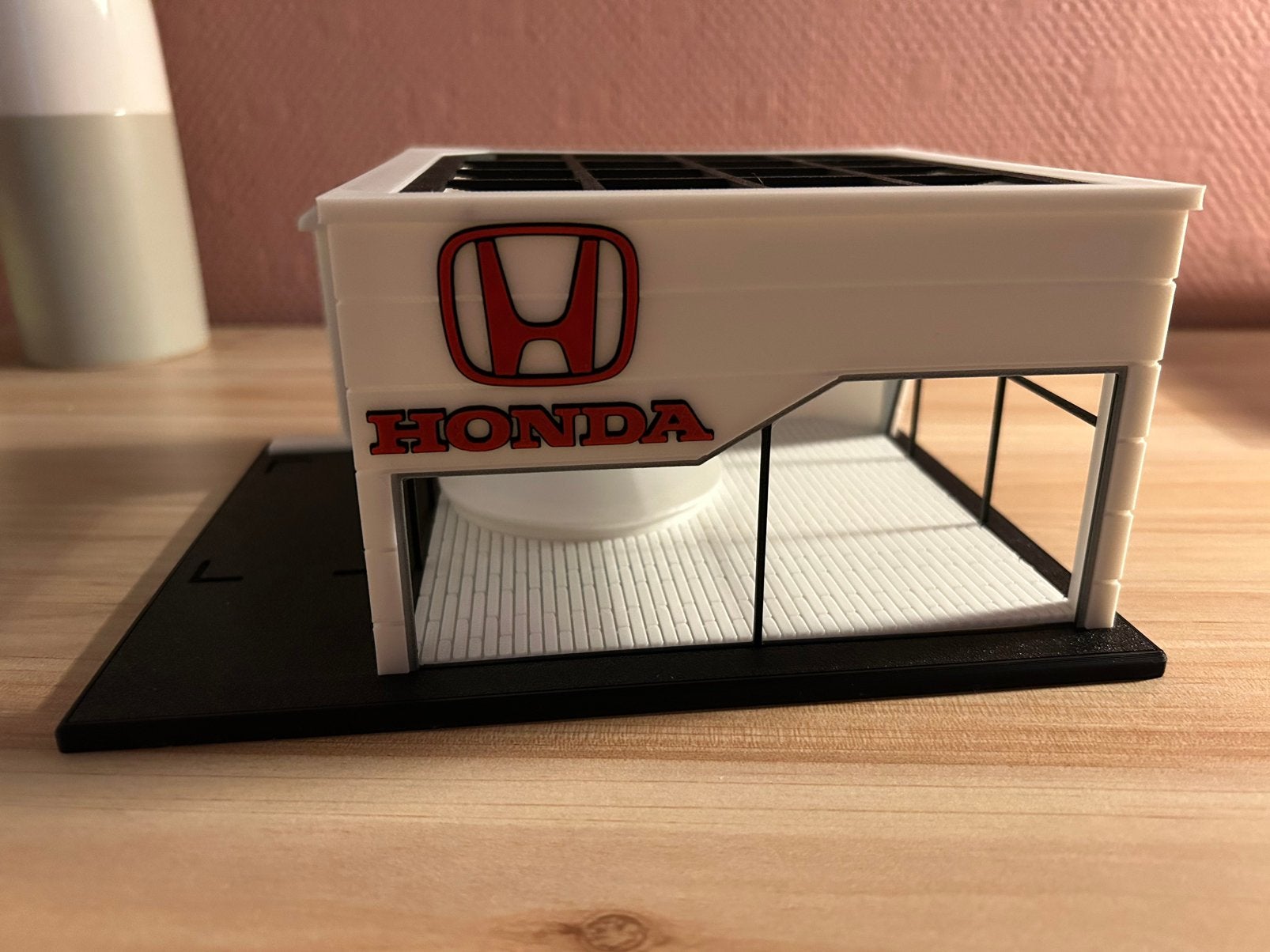 Honda showroom diorama 1/64, Hobby en Vrije tijd, Ophalen of Verzenden, Nieuw, Auto