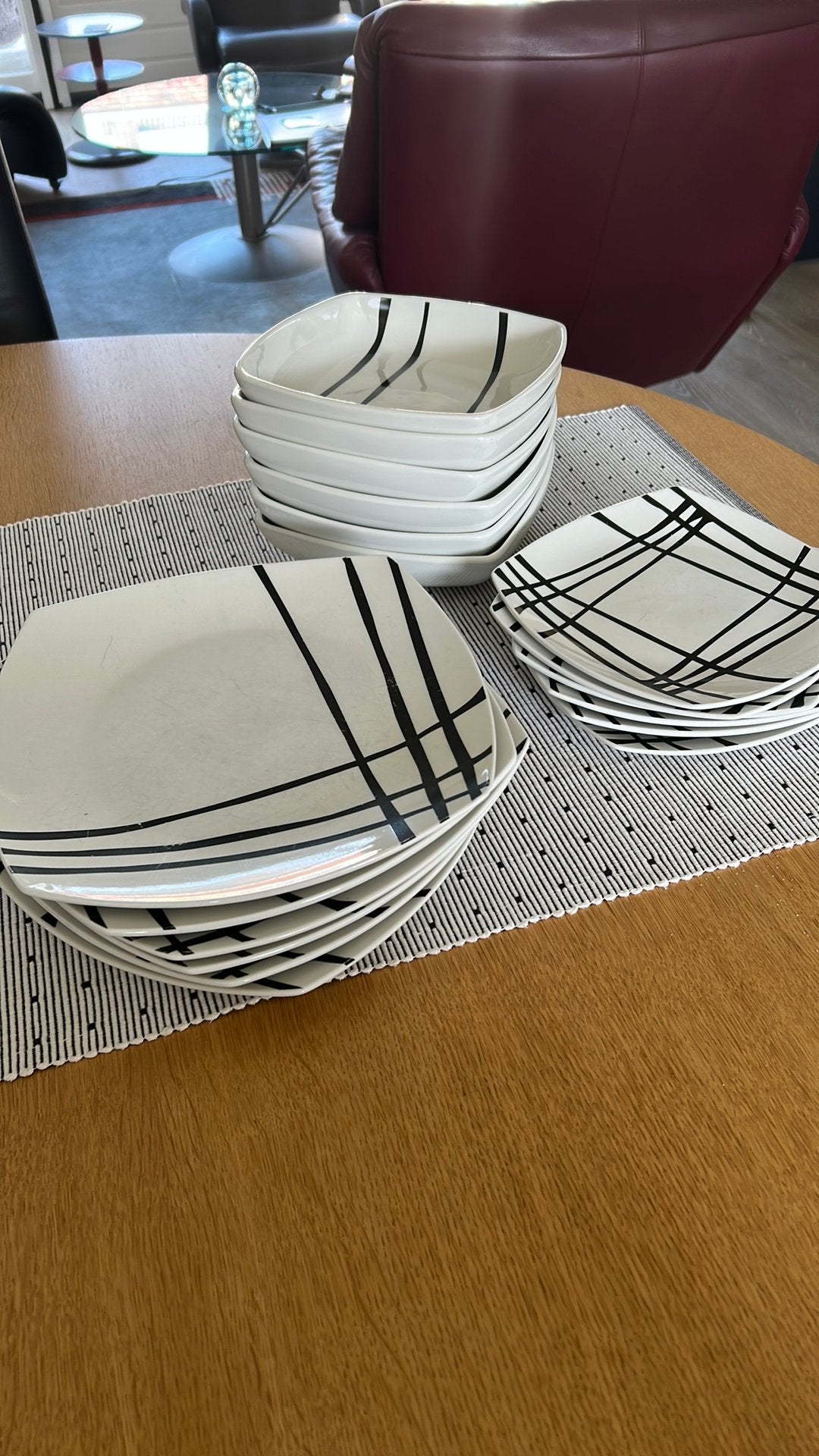 Luminarc modern 18 delig servies, Gebruikt, Overige merken, Ophalen of Verzenden, Bord(en)
