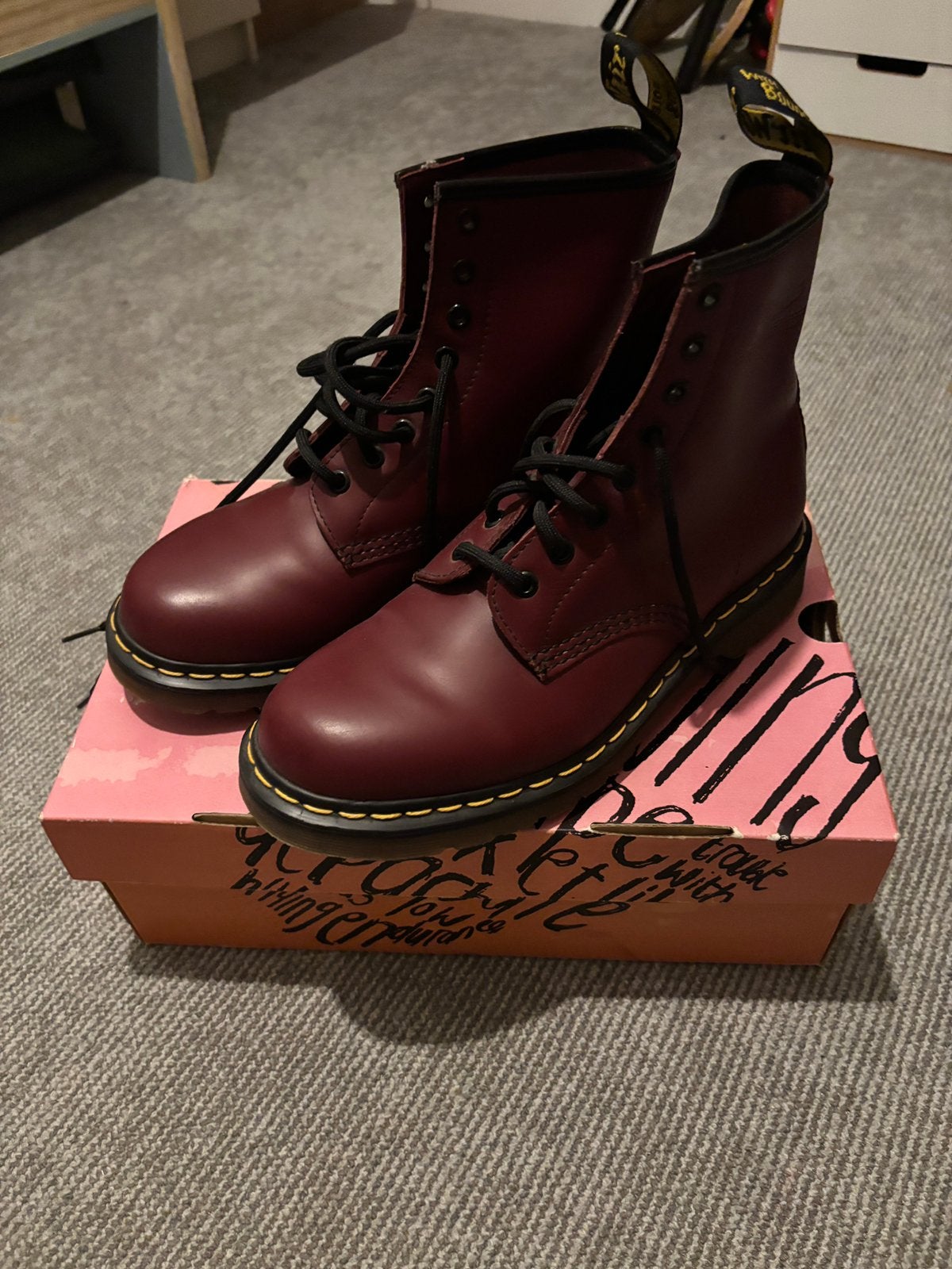Dr martens laarsjes, Overige kleuren, Lage of Enkellaarzen, Ophalen of Verzenden, Zo goed als nieuw