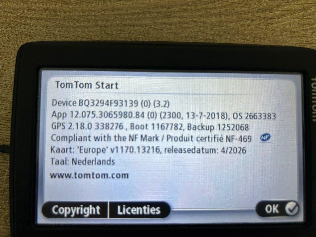 TOMTOM  Start navigatie Europa, Auto diversen, Autonavigatie, Ophalen of Verzenden, Zo goed als nieuw