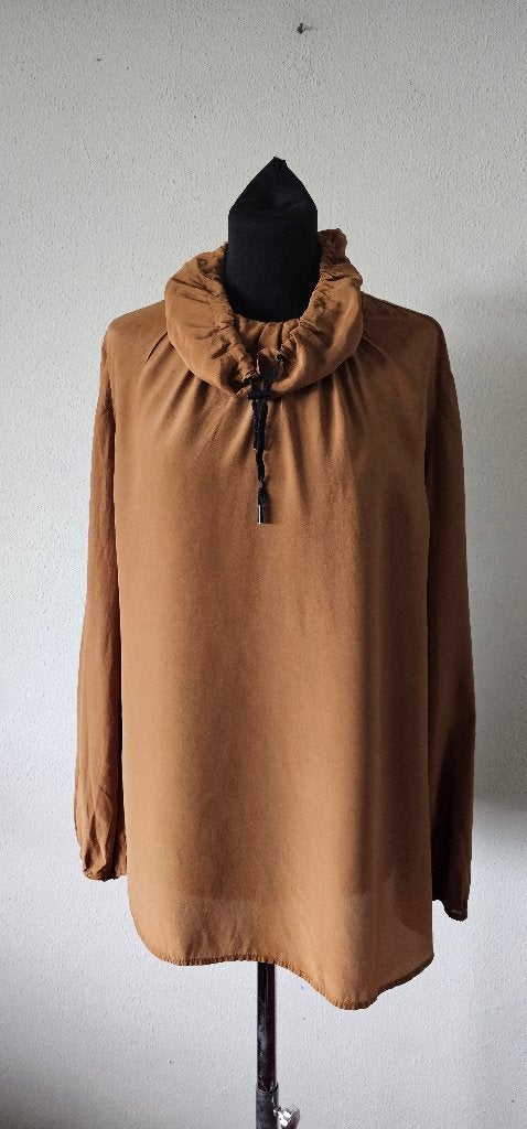 Bruine Marccain top maat XL (27525), Bruin, Maat 46/48 (XL) of groter, Ophalen of Verzenden, Lange mouw