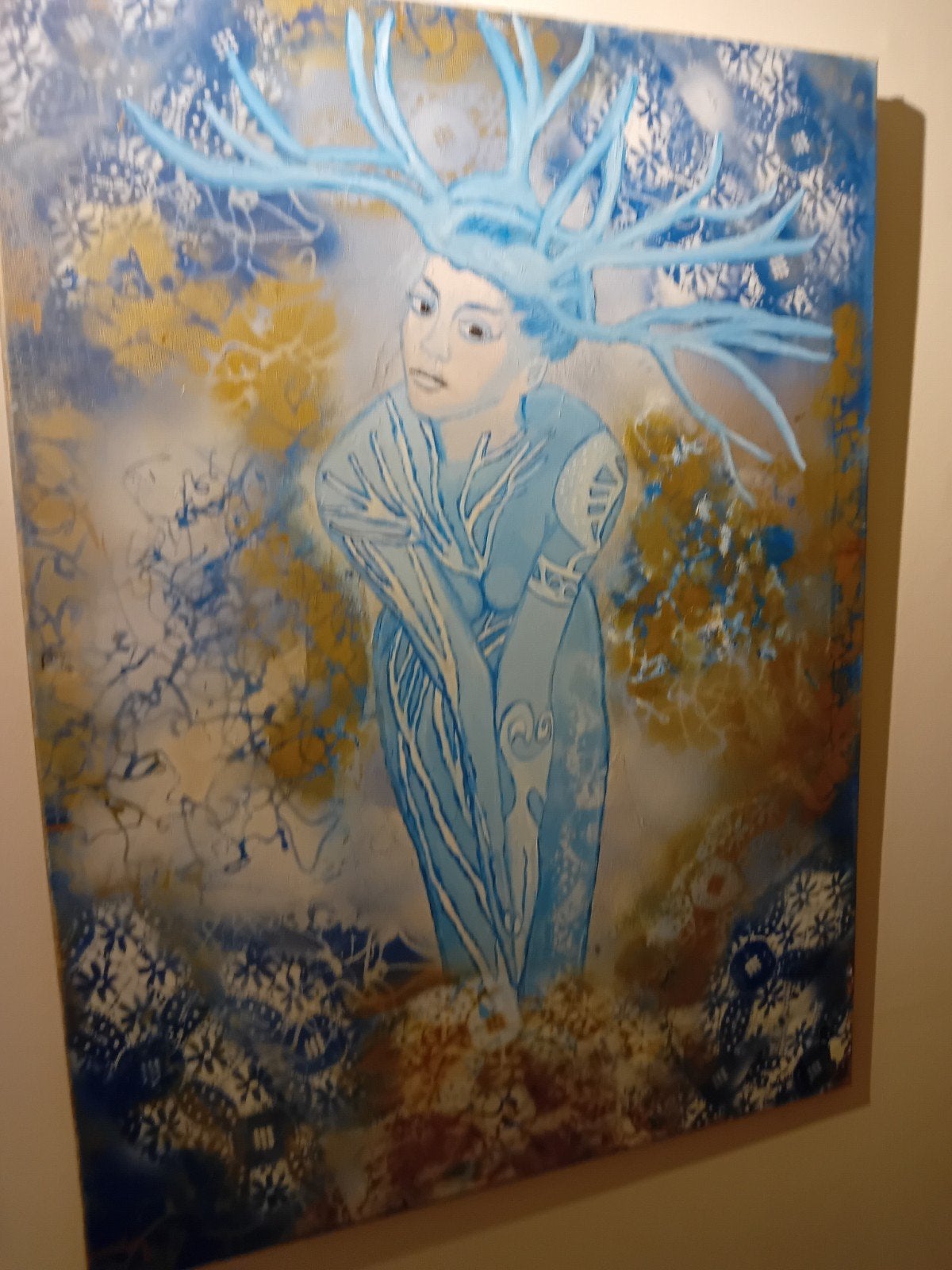 Schilderij Vrouwenfiguur met Gewei - Abstract Blauw/Goud, Antiek en Kunst, Kunst | Schilderijen | Klassiek, Portret of Personen