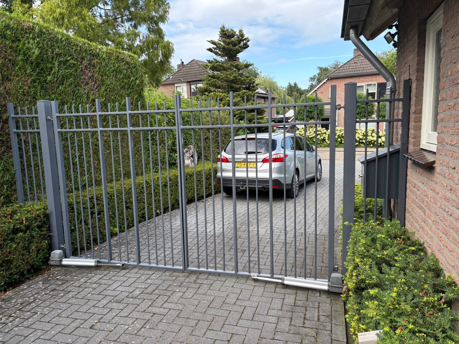 Ijzeren poort 3m breed, Ophalen, Gebruikt, IJzer, Sierhekwerk