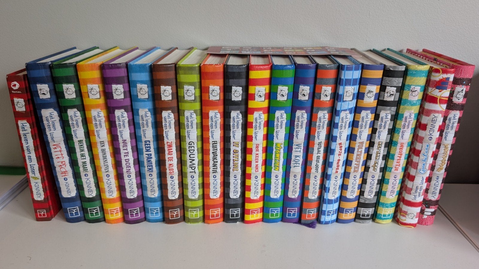 Het leven van een Loser - Complete serie (20 boeken), Boeken, Ophalen of Verzenden, Zo goed als nieuw, Jeff Kinney, Fictie
