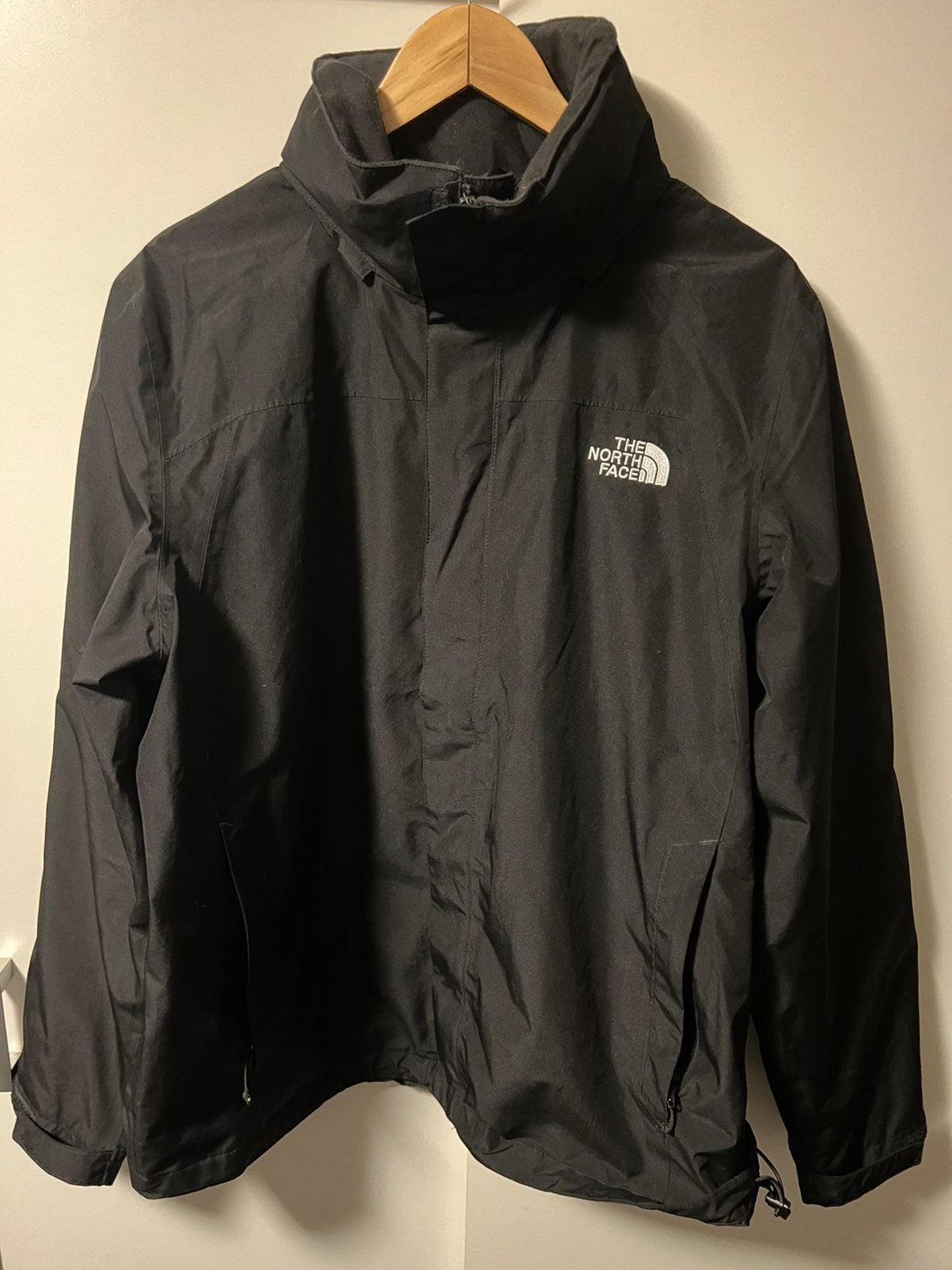 The North Face Sangro Jas Zwart Maat L, Kleding | Heren, Maat 52/54 (L), Zwart, Ophalen of Verzenden, Gedragen