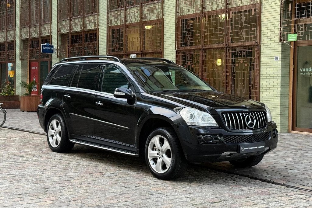 Mercedes GL500 4-matic 7zits dealer oh - Carplay, Auto's, Mercedes-Benz, Automaat, 5461 cc, 7 stoelen, Zwart