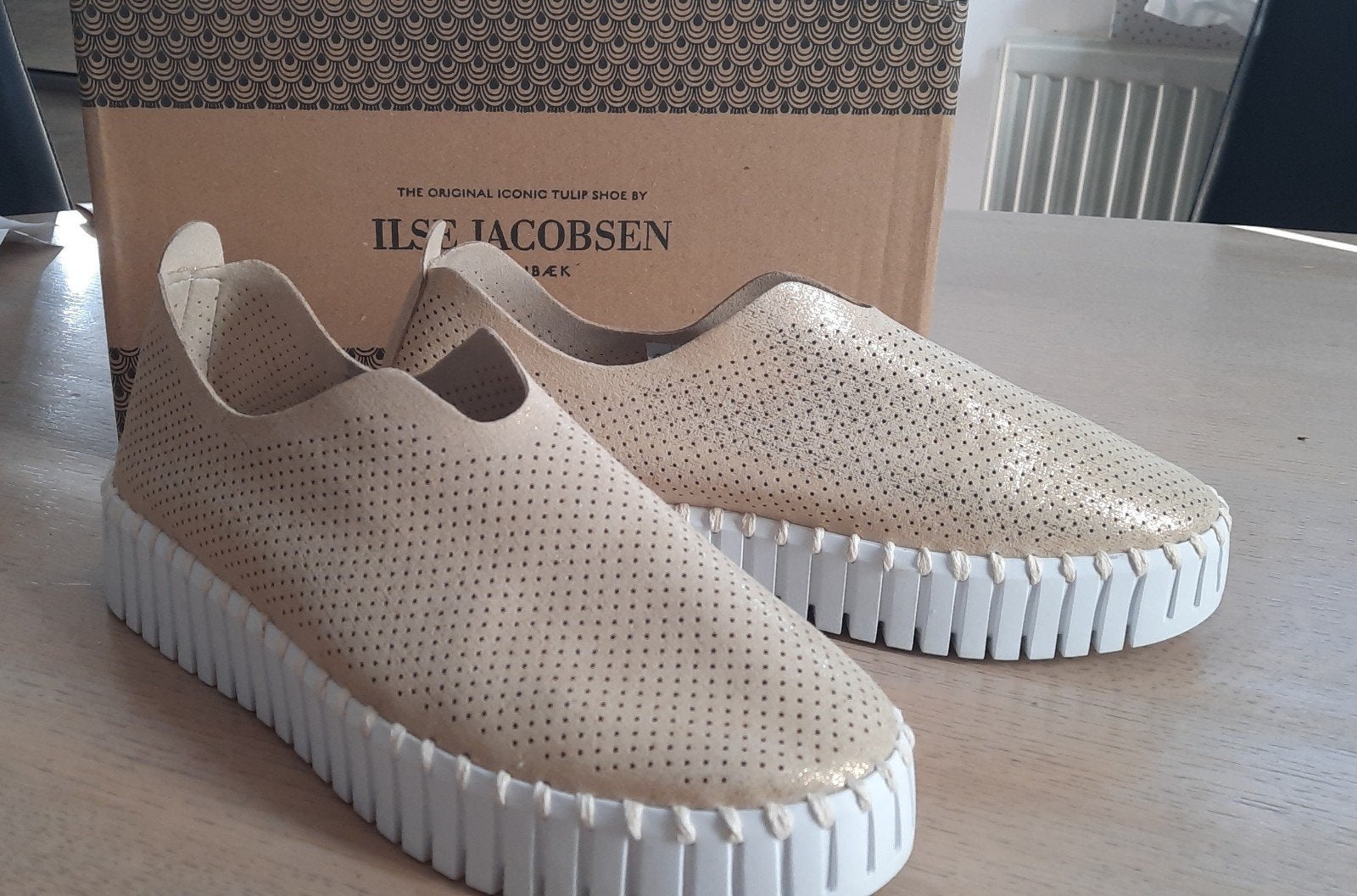 Ilse Jacobsen instapper mt 39, Kleding | Dames, Ophalen of Verzenden, Zo goed als nieuw, Overige kleuren, Instappers