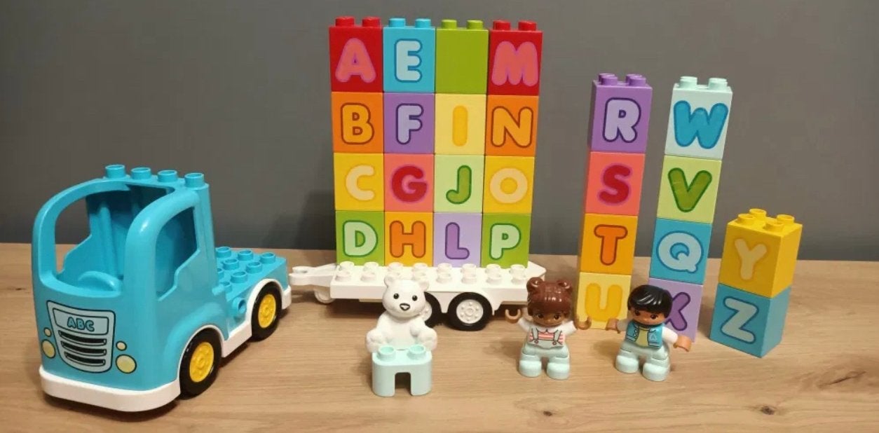 LEGO Duplo 10915 vrachtwagen met alfabet blokken en figuren, Ophalen of Verzenden, Zo goed als nieuw, Duplo