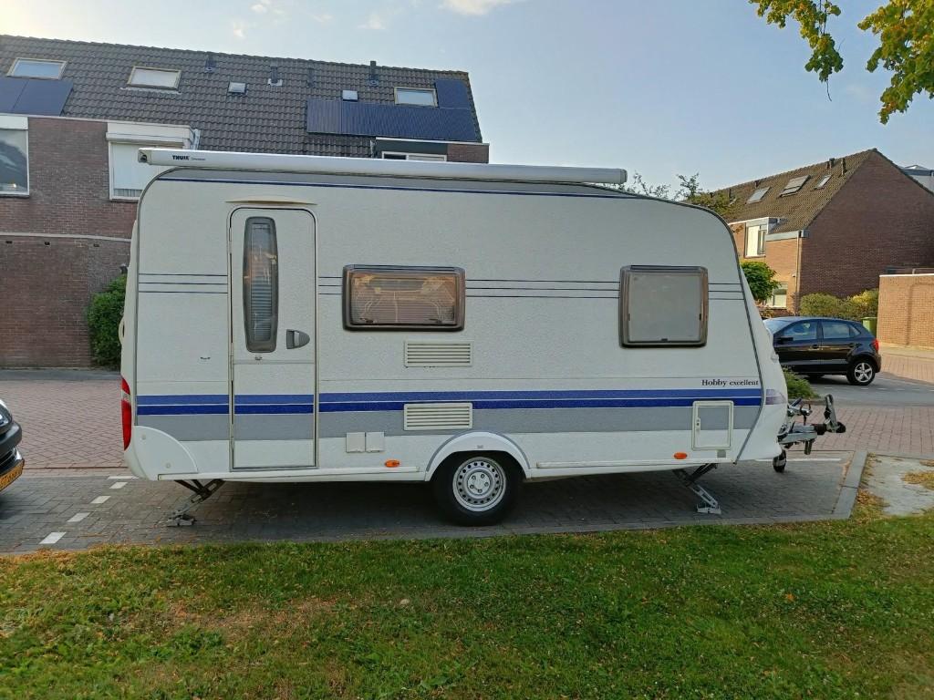 Hobby 410 SFE - Klaar voor gebruik, Omvormbare zithoek, Hobby, Treinzit, Particulier