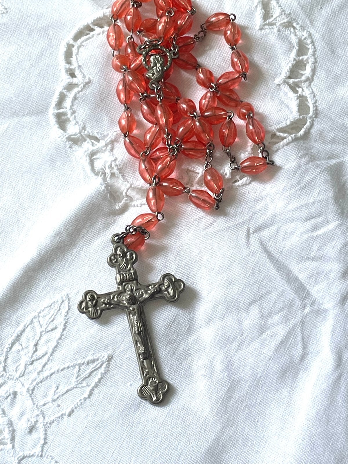 Vintage Rozenkrans met Oranje Kralen en Zilveren Kruis, Ophalen of Verzenden