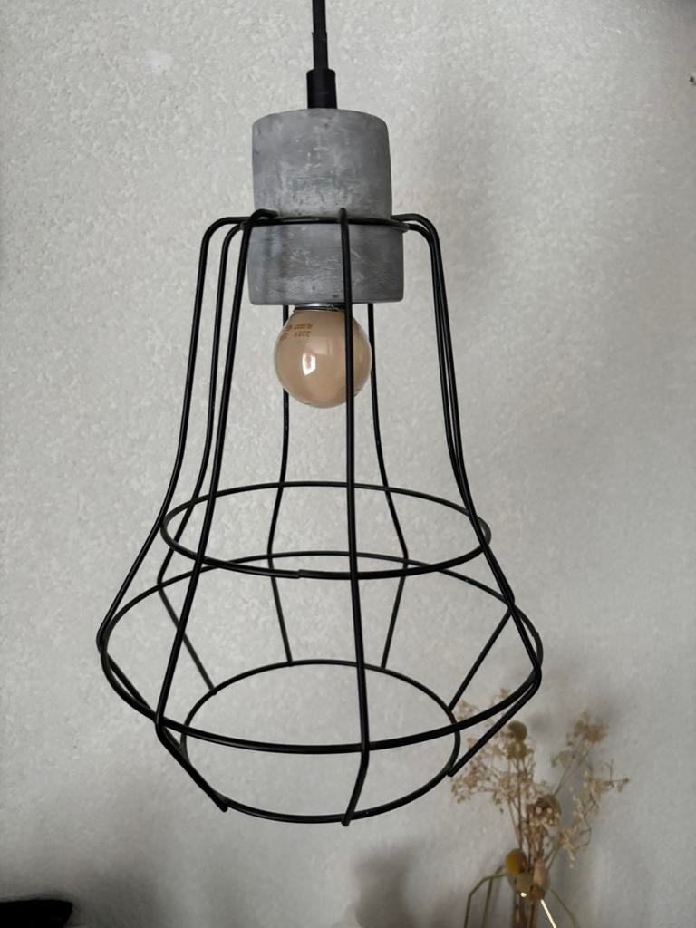 Lamp met beton fitting, Ophalen of Verzenden, Zo goed als nieuw, Minder dan 50 cm