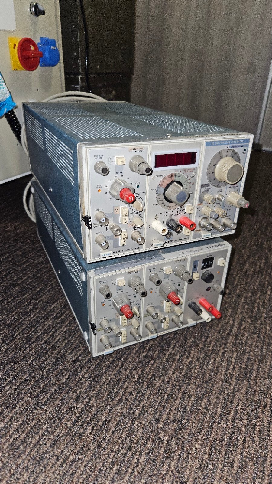 Tektronix TM 503 mainframes met diverse modules, Hobby en Vrije tijd, Elektronica-componenten, Ophalen