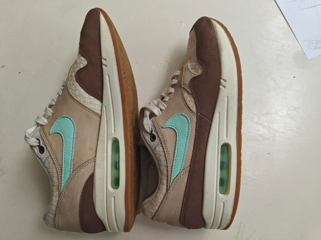 Nike Air Max 1 Premium "Crepe Hemp" (2022), Kleding | Heren, Schoenen, Bruin, Nike, Ophalen of Verzenden, Sneakers of Gympen