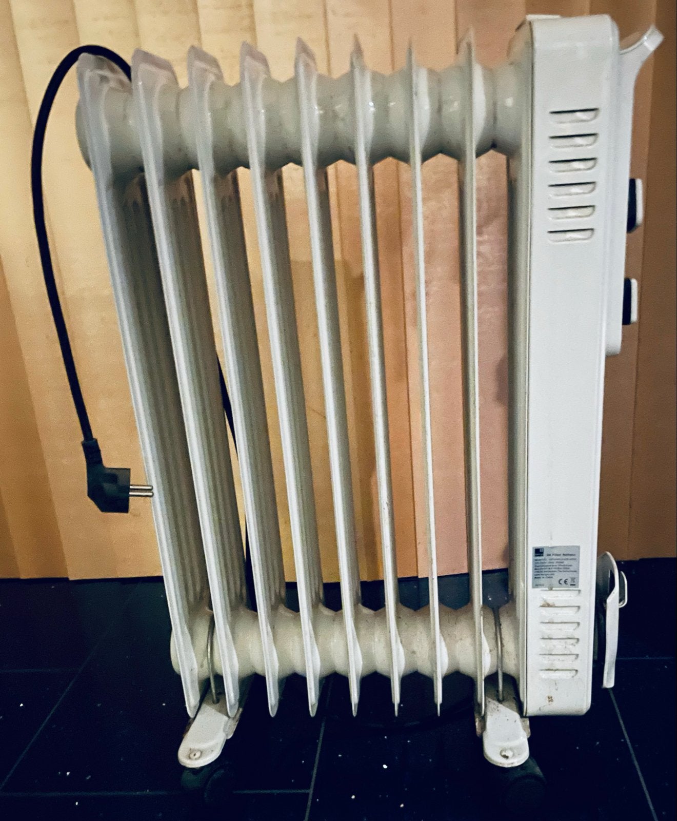 Radiator - Elektrische Kachel, Ophalen, Radiator, Zo goed als nieuw, 60 tot 150 cm
