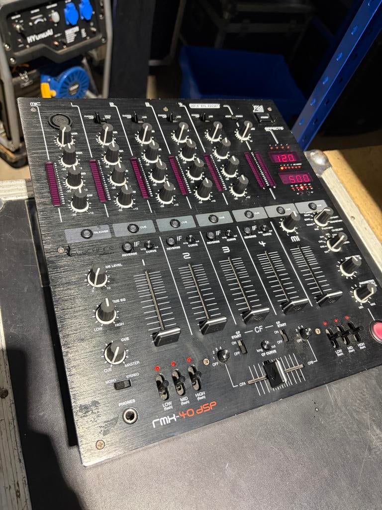 Reloop RMX 40 DSP DJ Mixer - 4-kanaals mengpaneel, Ophalen of Verzenden, Gebruikt, Minder dan 5 kanalen, Microfooningang