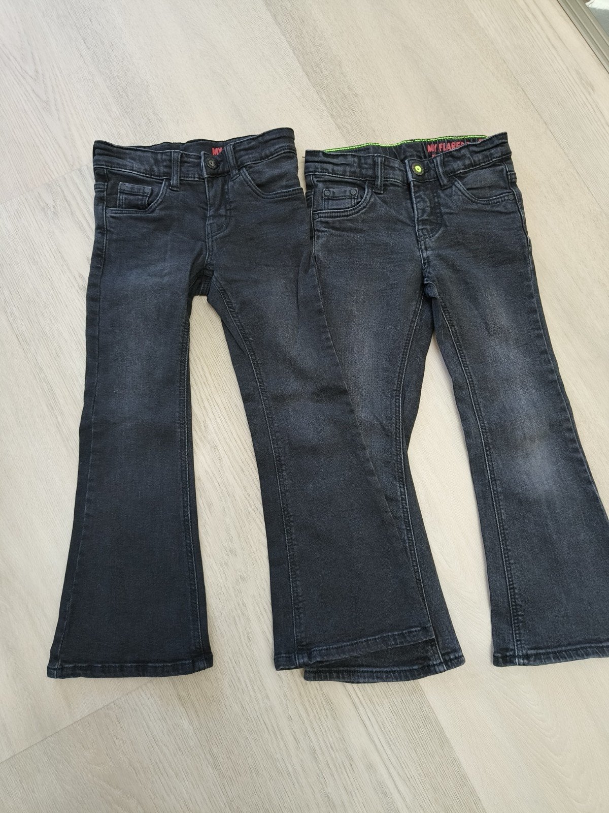 2 flared pants Hema mt 110, Broek, Meisje, Ophalen of Verzenden, Zo goed als nieuw