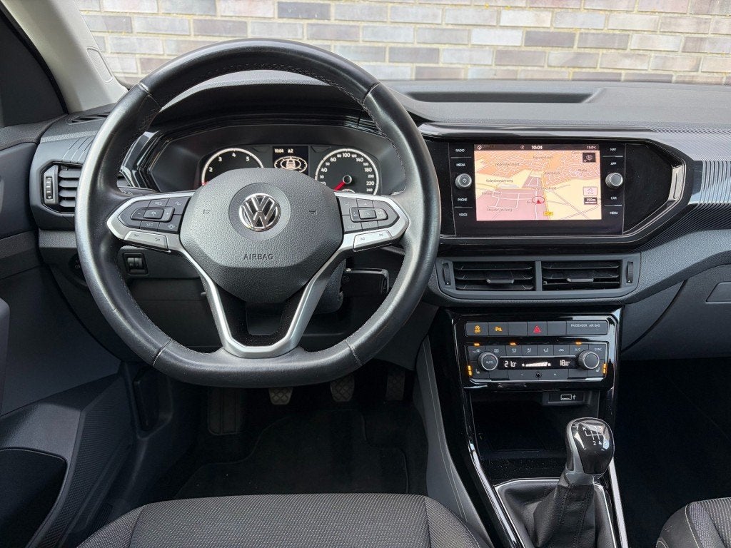 Volkswagen T-CROSS 1.0 TSI LIFE 115PK NAVI - AD. CRUISE - TR, Auto's, T-Cross, Gebruikt, 116 pk, Zwart
