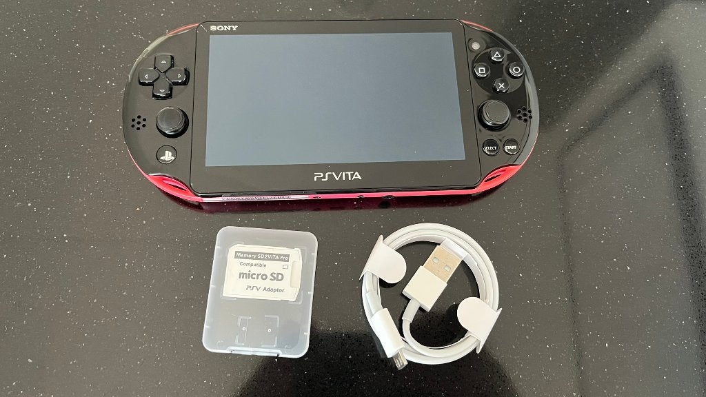 Playstation Vita Slim 2000 PSVita PS Vita Black Pink, Spelcomputers en Games, Gebruikt, 1 speler, Racen en Vliegen, Ophalen of Verzenden