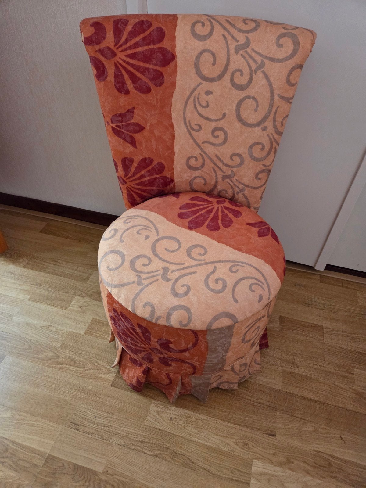 € 30,->> Vintage opberg stoel, Huis en Inrichting, Ophalen, Eén