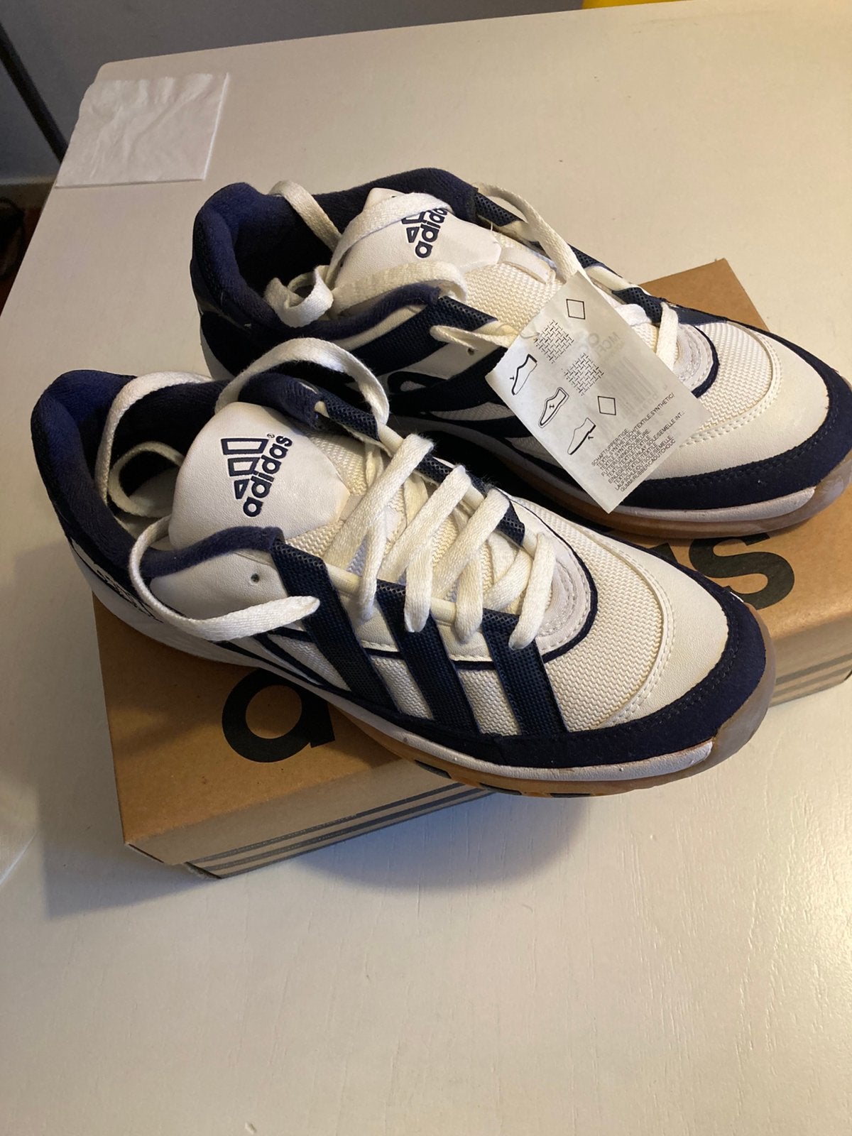 Adidas sportschoenen heren mt 9,5 NIEUW, Ophalen, Blauw, Sportschoenen, Nieuw