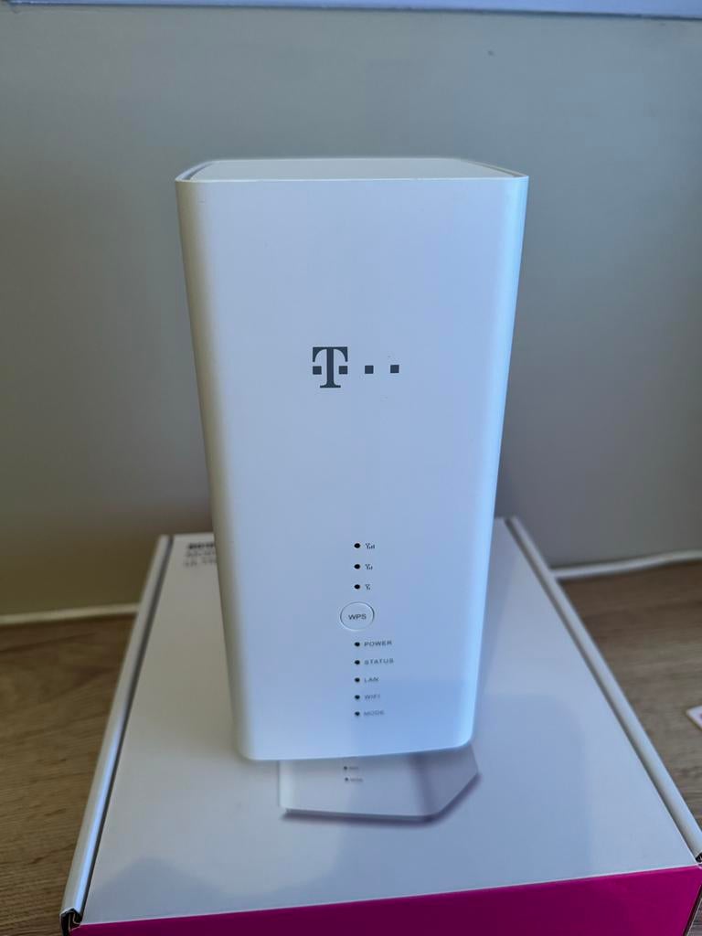 Huawei B618 LTE 4G Modem, Ophalen of Verzenden, Zo goed als nieuw, Router met modem