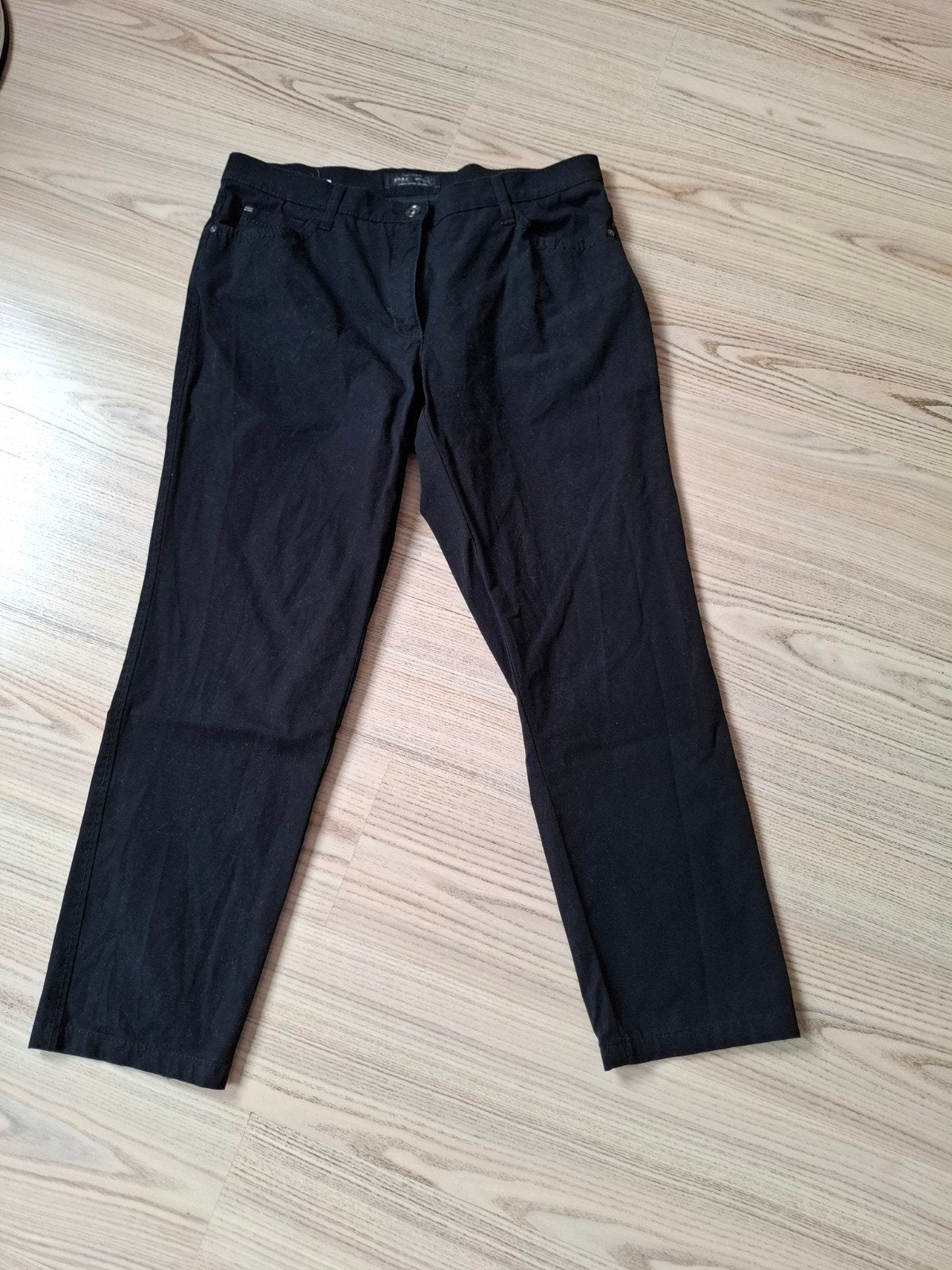Brax Magic Carola Zwarte Broek Maat 42K (US 32/30), Brax, Zwart, Maat 42/44 (L), Ophalen of Verzenden