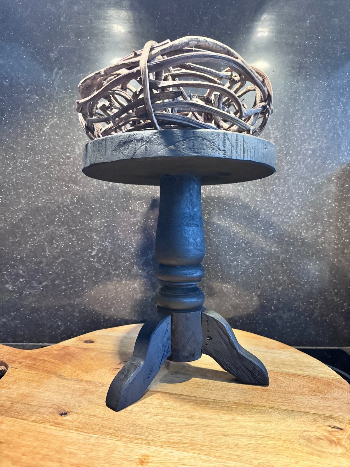 Decoratieve Houten Sokkel - 31 cm Hoog, Huis en Inrichting, Hout, Zwart, Nieuw, Ophalen of Verzenden