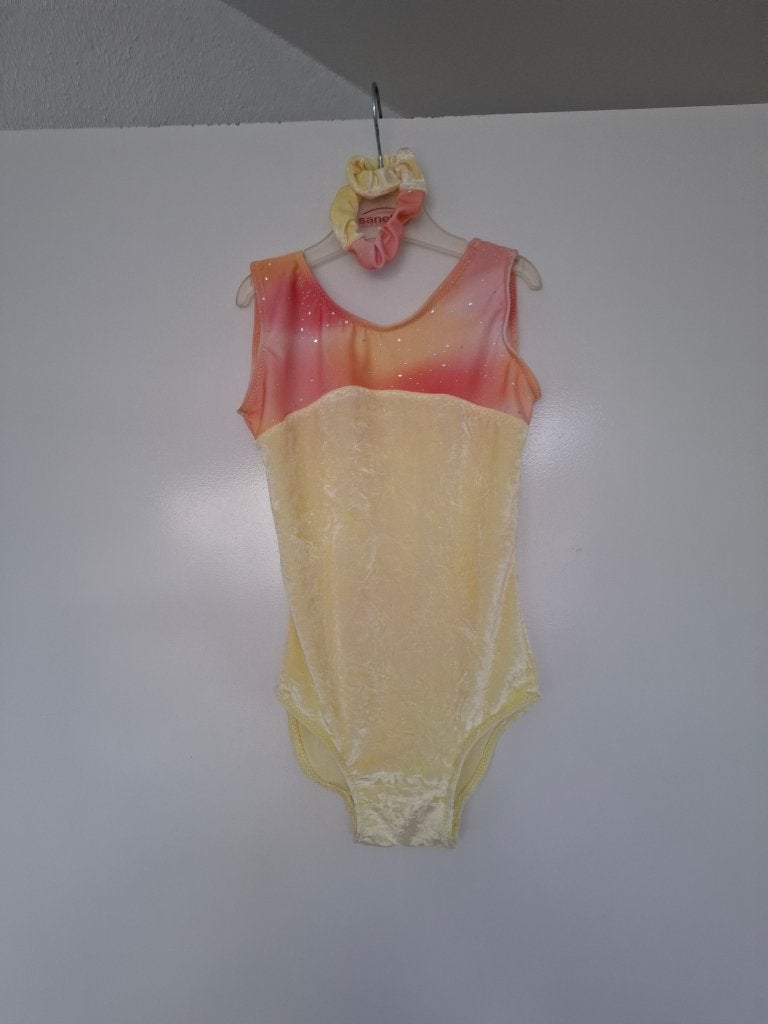 Nieuw!! Turnpakje maat 110-116, Sport en Fitness, Overige kleuren, Nieuw, Ophalen of Verzenden, Kleiner dan kindermaat 122
