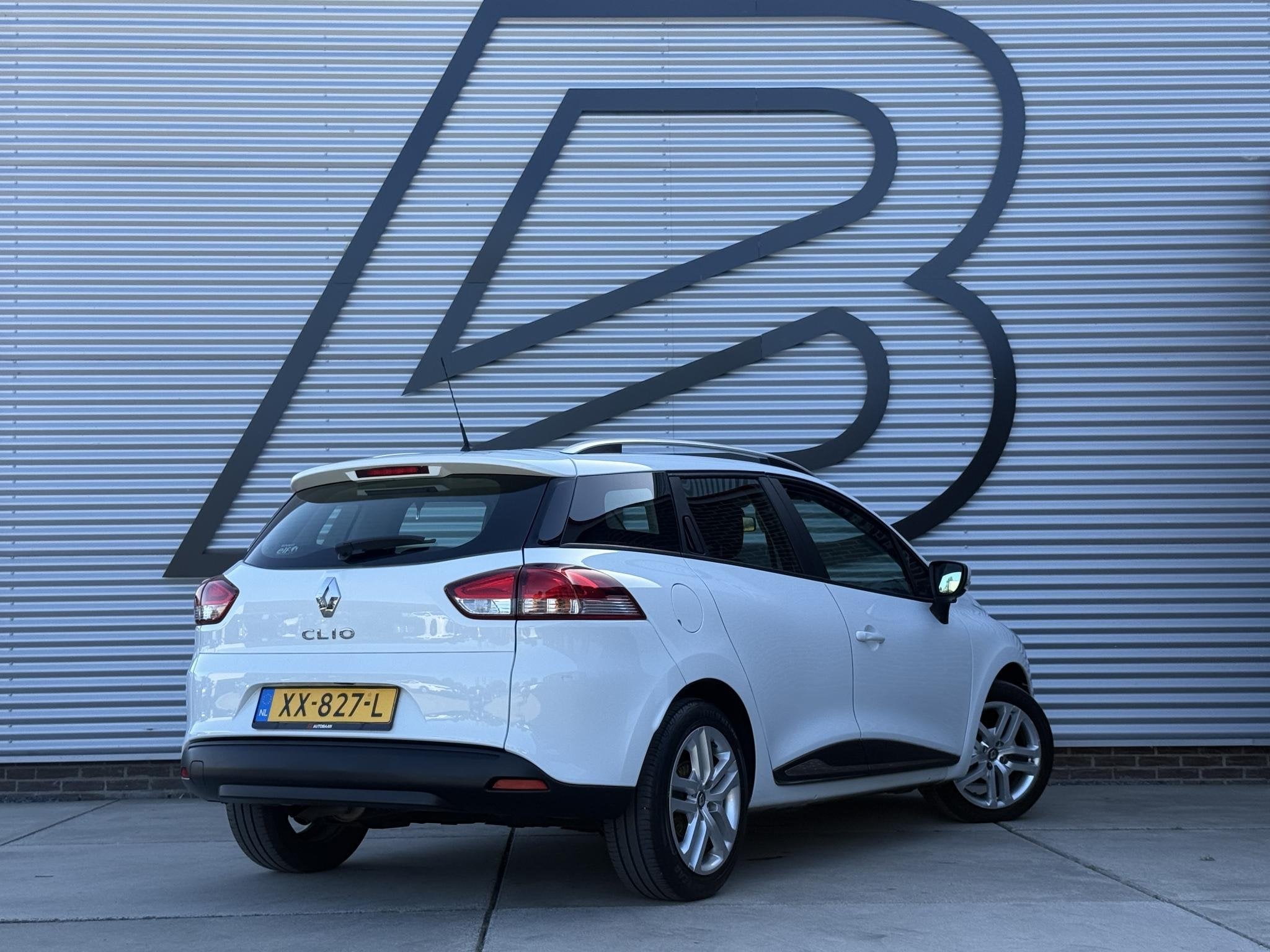 Renault Clio Estate 0.9 TCe Zen 2e Eigenaar|Navi|Airco|Cruis, Auto's, Voorwielaandrijving, 898 cc, Stof, Gebruikt