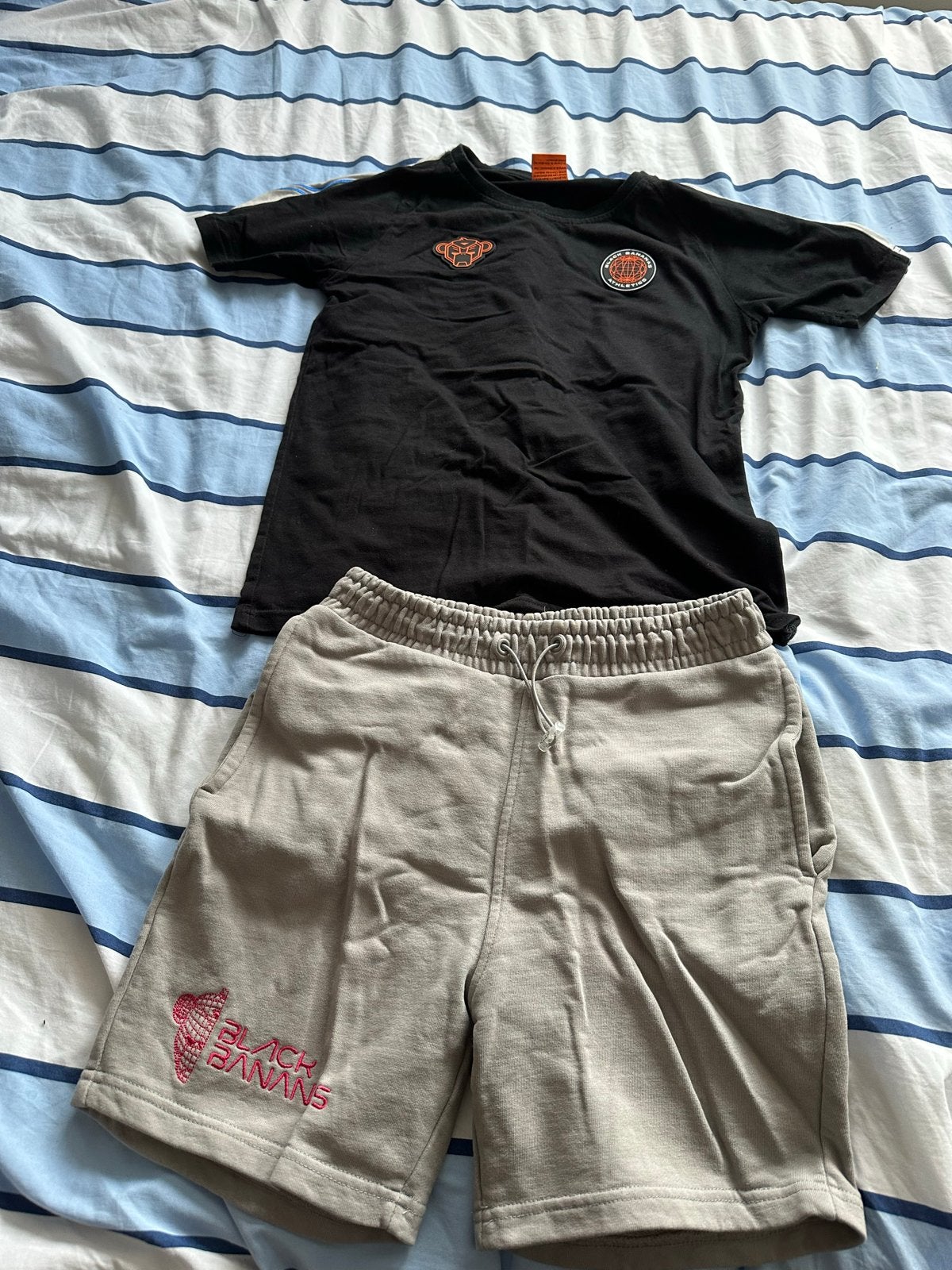 Black Bananas Setje: T-shirt en korte broek (maat 152), Kinderen en Baby's, Kinderkleding | Maat 152, Ophalen of Verzenden, Gebruikt