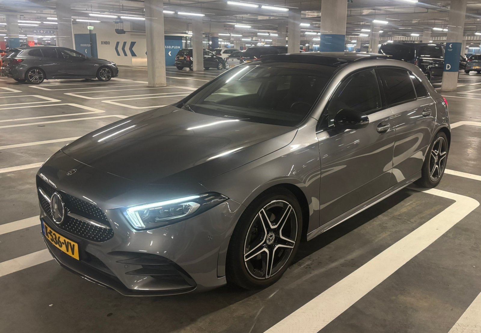 Mercedes-Benz A-Klasse A 200 Premium Plus 165pk, Auto's, Euro 6, 4 cilinders, 163 pk, Particulier