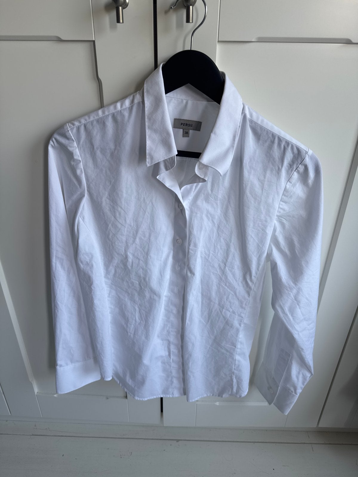 Witte blouse met lange mouwen - PERSSU - Maat 38, Maat 38/40 (M), Wit, Ophalen of Verzenden, Zo goed als nieuw