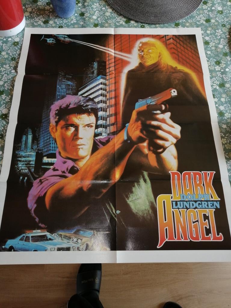 Poster - Dark Angel (Dolph Lundgren), Ophalen of Verzenden, A1 t/m A3, Film en Tv