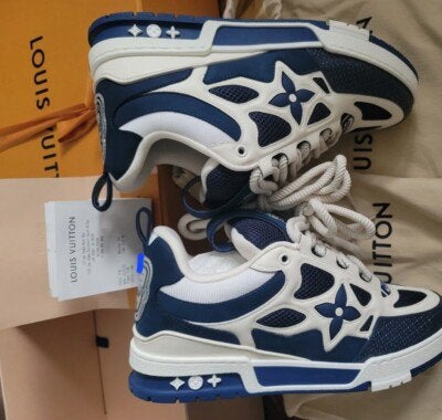 LOUIS VUITTON TRAINERS, Zwart, Ophalen of Verzenden, Sneakers of Gympen, Zo goed als nieuw