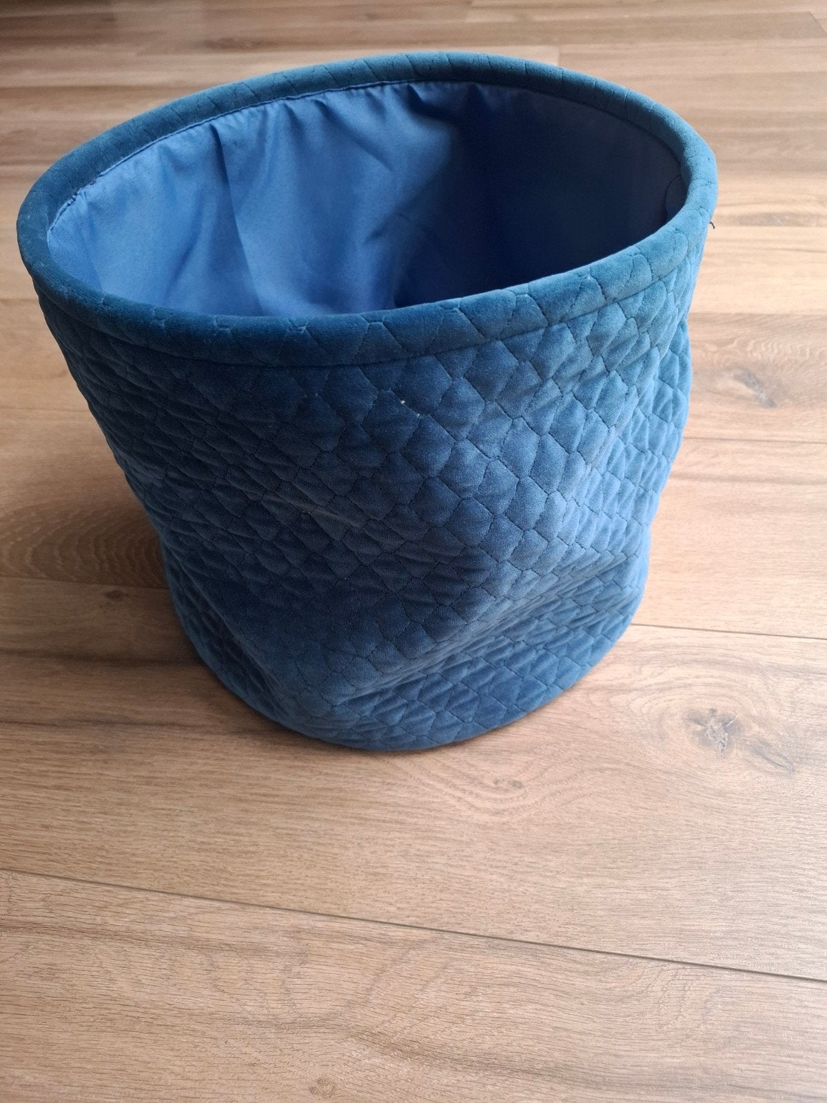 Donkerblauwe fluwelen opbergmand, Blauw, Ophalen of Verzenden, Zo goed als nieuw, Modern