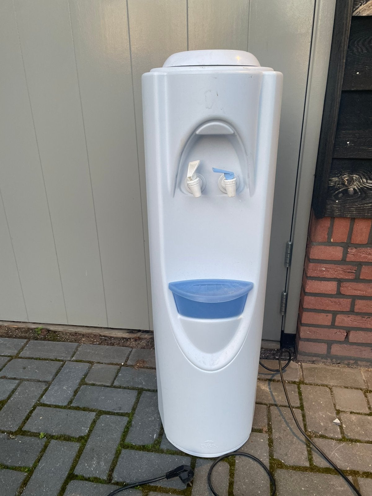 Oasis waterdispenser, Ophalen, Gebruikt
