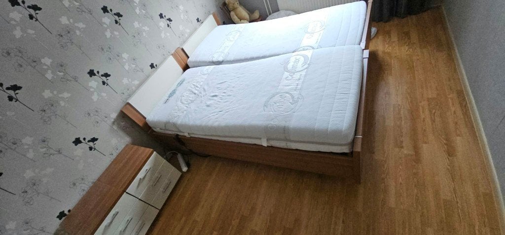 Elektrisch verstelbaar slapen?, Ophalen, Gebruikt, 90 cm, Eenpersoons
