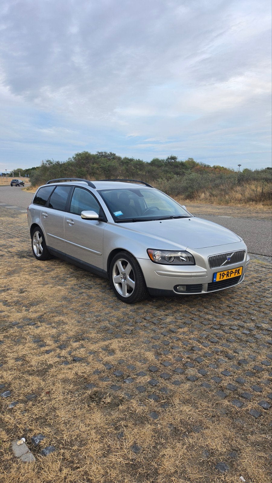 Volvo V50 2.5 T5 2005 Grijs, Auto's, Voorwielaandrijving, Zwart, 700 kg, 2521 cc