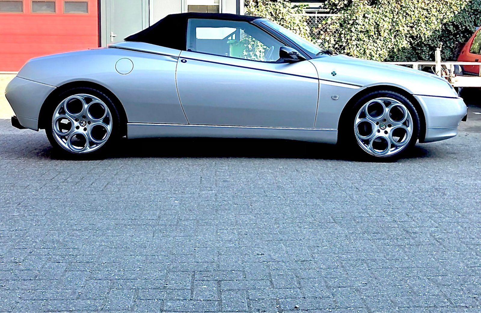 Alfa Romeo Spider 2.0 16V 116KW Cabrio 1998 Grijs, 1345 kg, 4 cilinders, Cabriolet, Spider