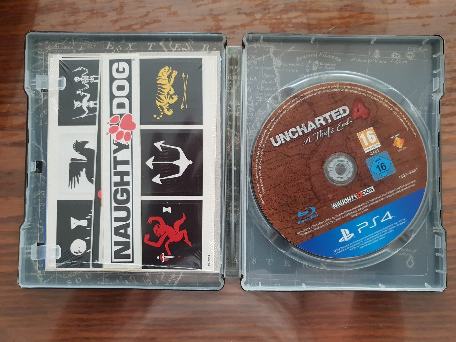 Uncharted 4: A Thief's End Special Edition PS4, Online, 1 speler, Zo goed als nieuw, Vanaf 16 jaar