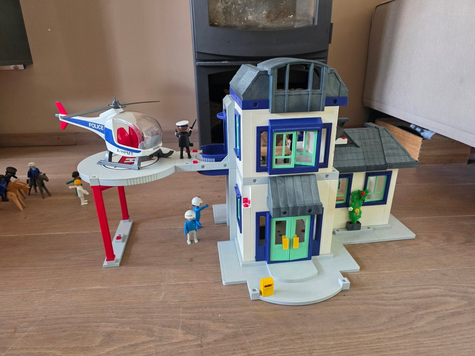 Playmobil gevangenis met helicopterdek, Ophalen of Verzenden, Gebruikt, Overige typen
